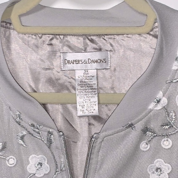 DRAPER’S & DAMON’S Floral Embroidered Bomber Jacket - Picture 2 of 7